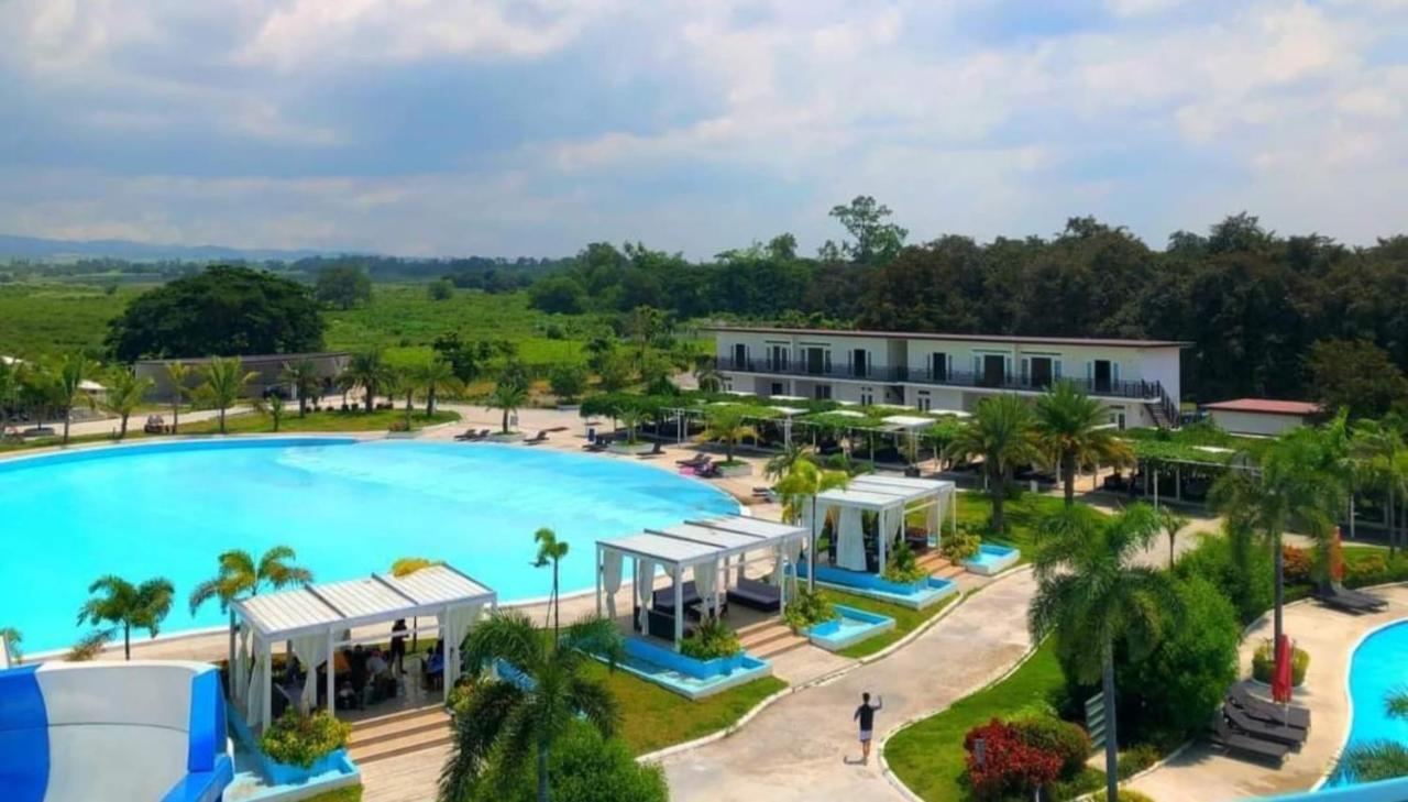 Rl Resort And Leisure Park Porac Eksteriør billede